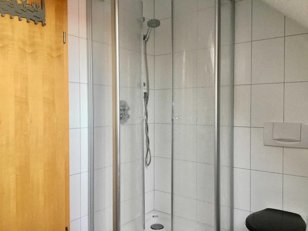 Ferienwohnung Rossis Nüst, 31516 Uplengen Exterior foto